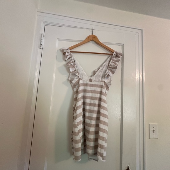 Sabo Striped Ruffle Button Dress - Picture 4 of 8